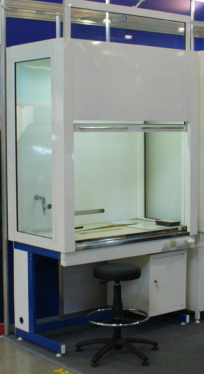 Armoire de laboratoire