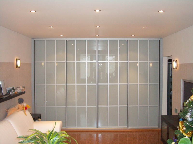 Armoires coulissantes en verre