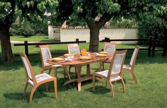 Tables et chaises de jardin