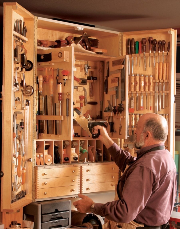 Armoire maison à la maison