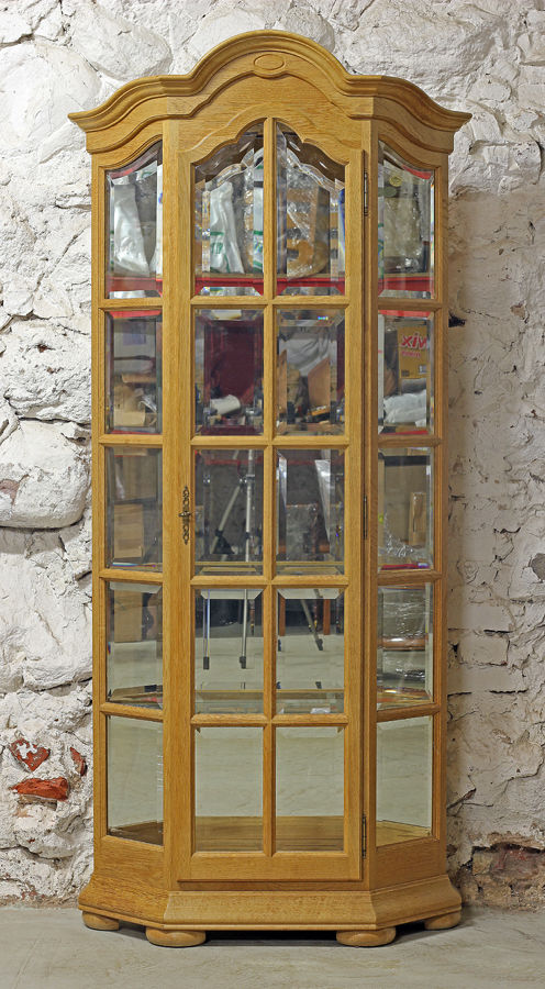 Vitrine antique