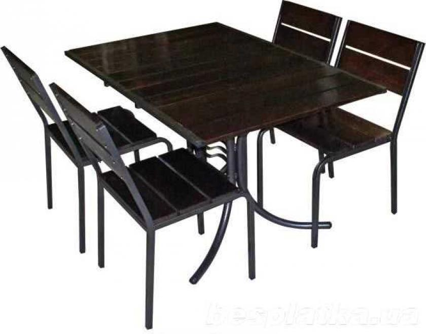 Tables pour cafés d'été en métal