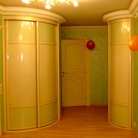 Option d'agencement de l'armoire