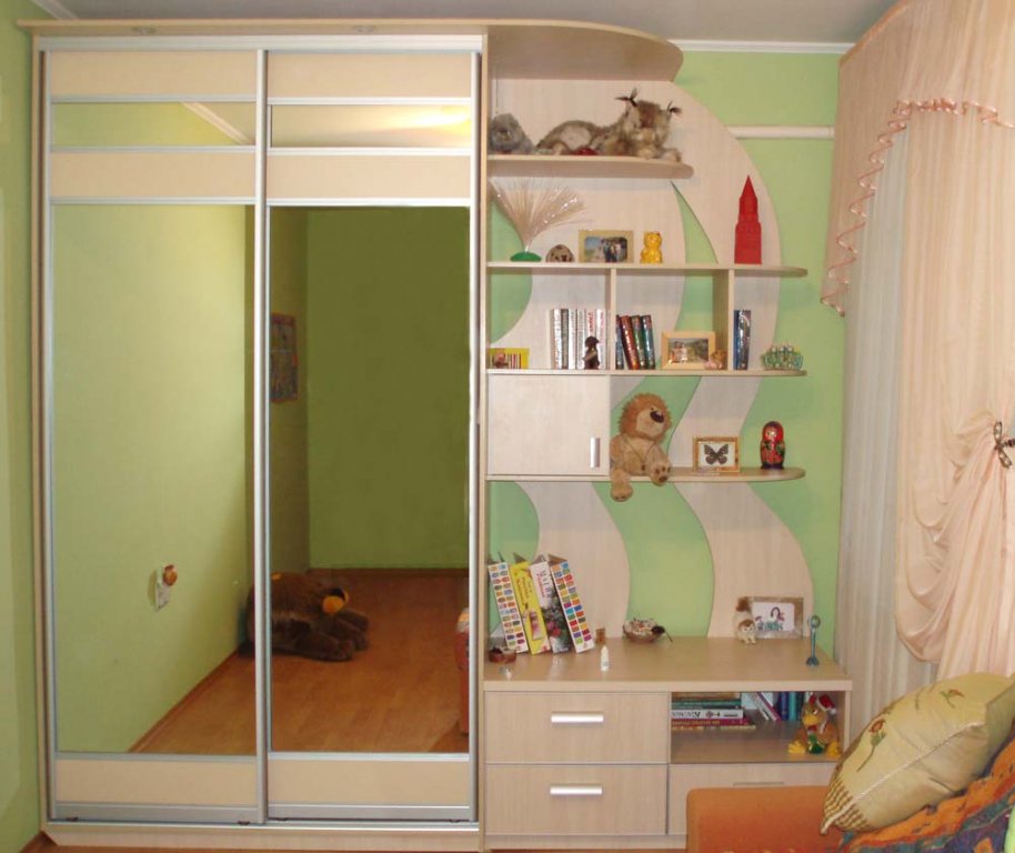 Armoire à miroir