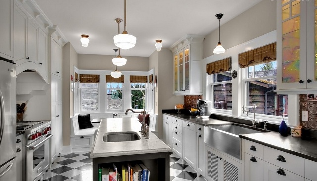 Style américain à l'intérieur du blanc