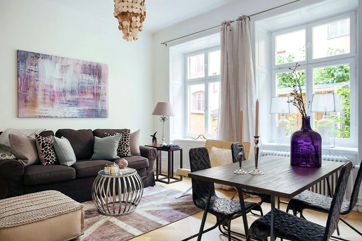 Asymétrie dans la disposition des meubles