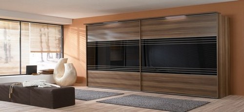 Armoire longue