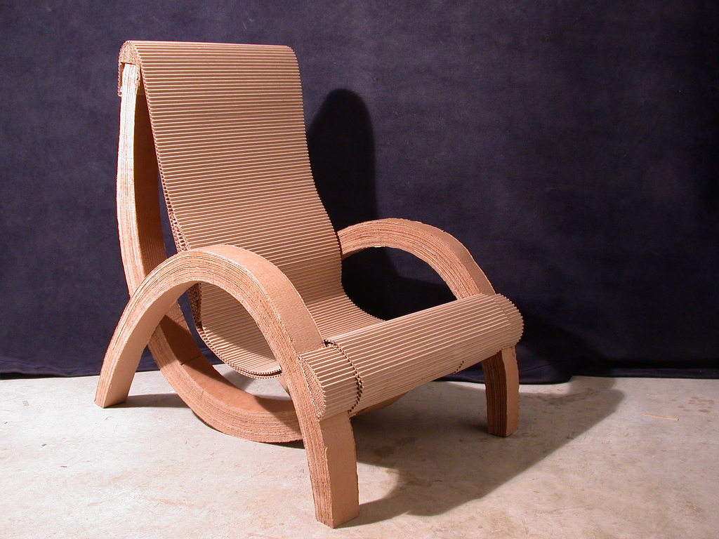 Chaise bouclée