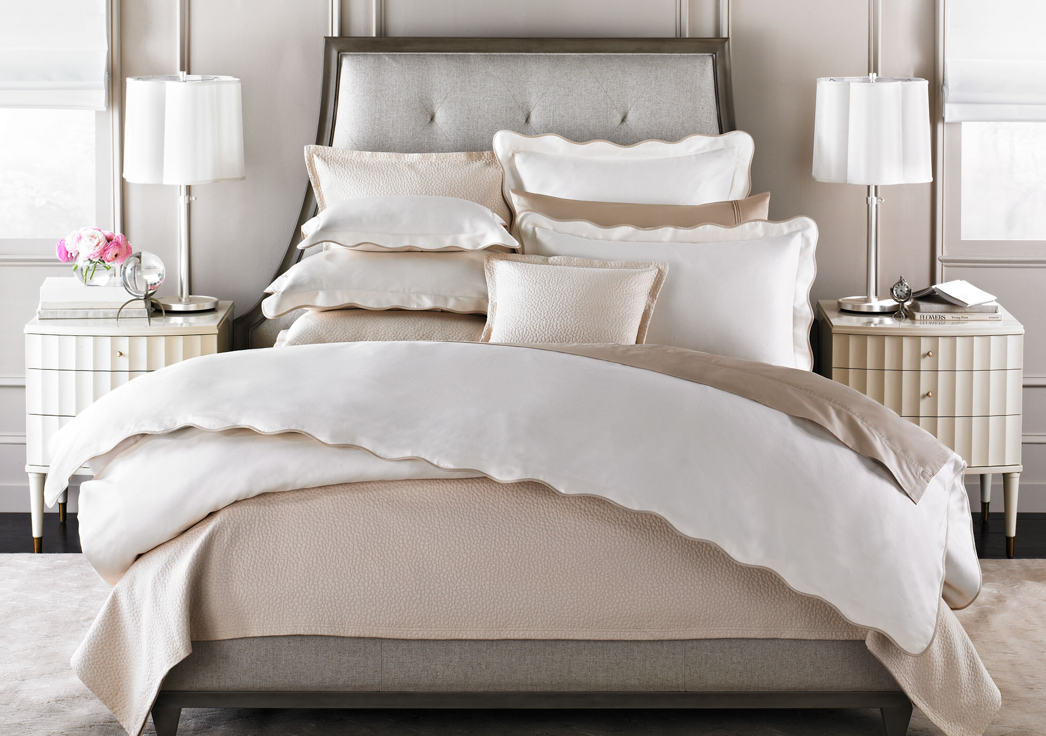 Lit avec matelas moelleux