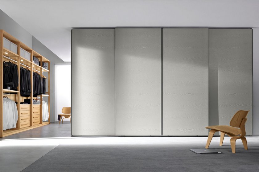 Armoire laquée