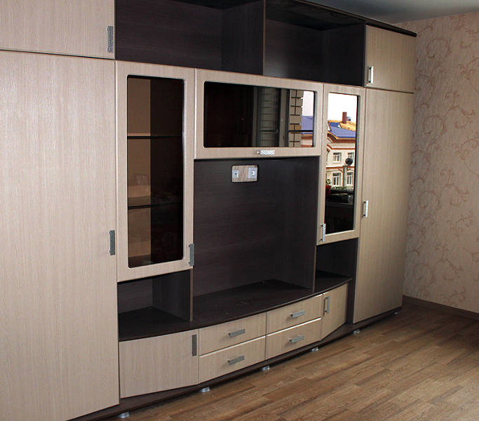 Armoire d'origine pour la maison