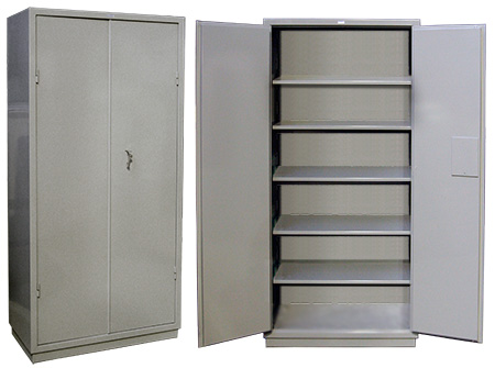 Armoire en métal pour l'inventaire