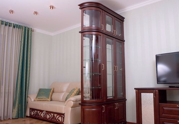 Vitrine du cabinet pour le zonage de la pièce