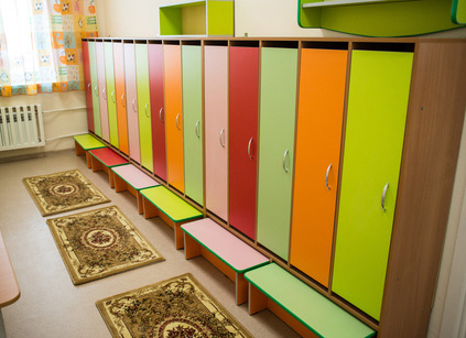 Casiers pour les vestiaires de la maternelle
