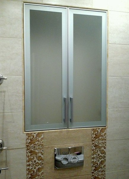 Armoire en verre