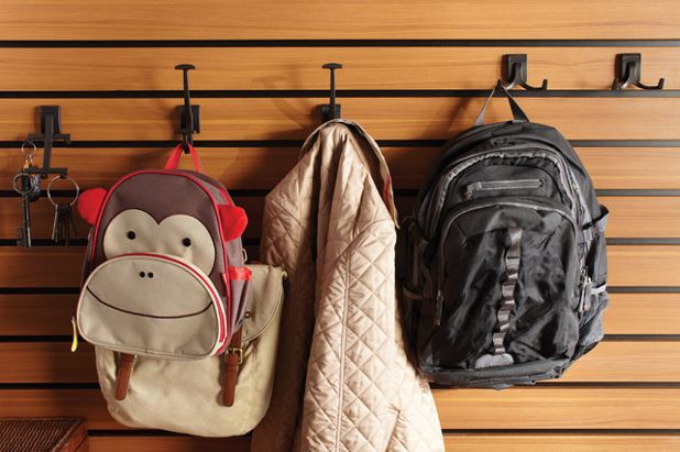 Sortez les petits meubles et la décoration