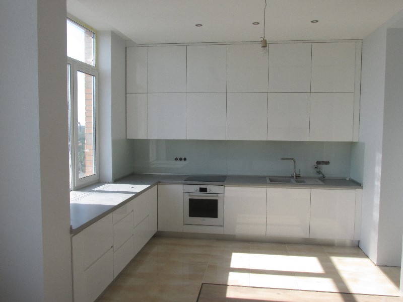Mobilier moderne blanc