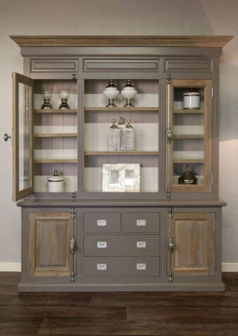 Buffet en bois naturel