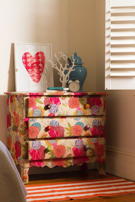 Idées de décoration pour les vieux meubles avec un nouveau tissu