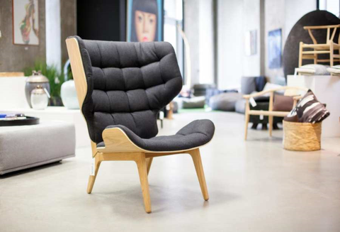Chaise intéressante