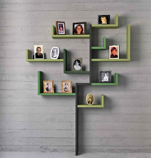 Comment faire une étagère pour des photos sur le mur