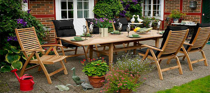 Une collection de mobilier de salle à manger pratique