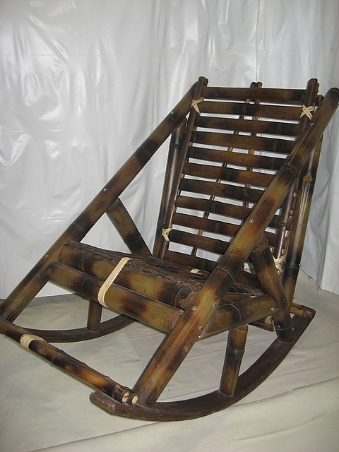 Chaise à bascule en bambou