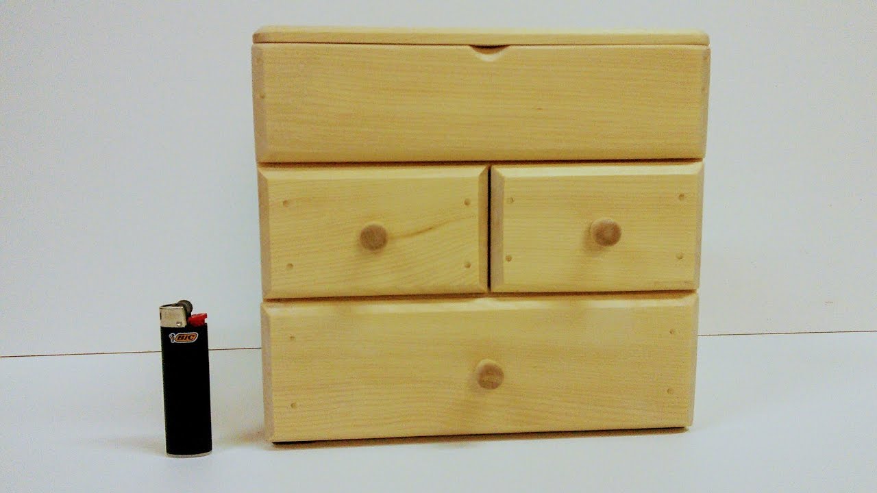Mini commode