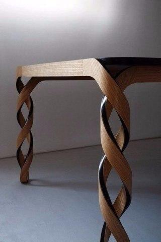 Pieds de meuble d'origine