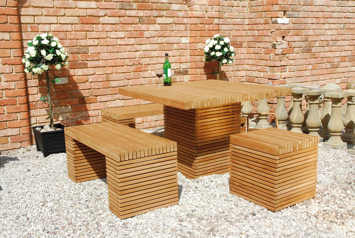 Tables et chaises pratiques
