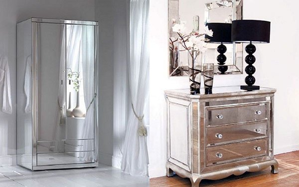 Réception de meubles miroir
