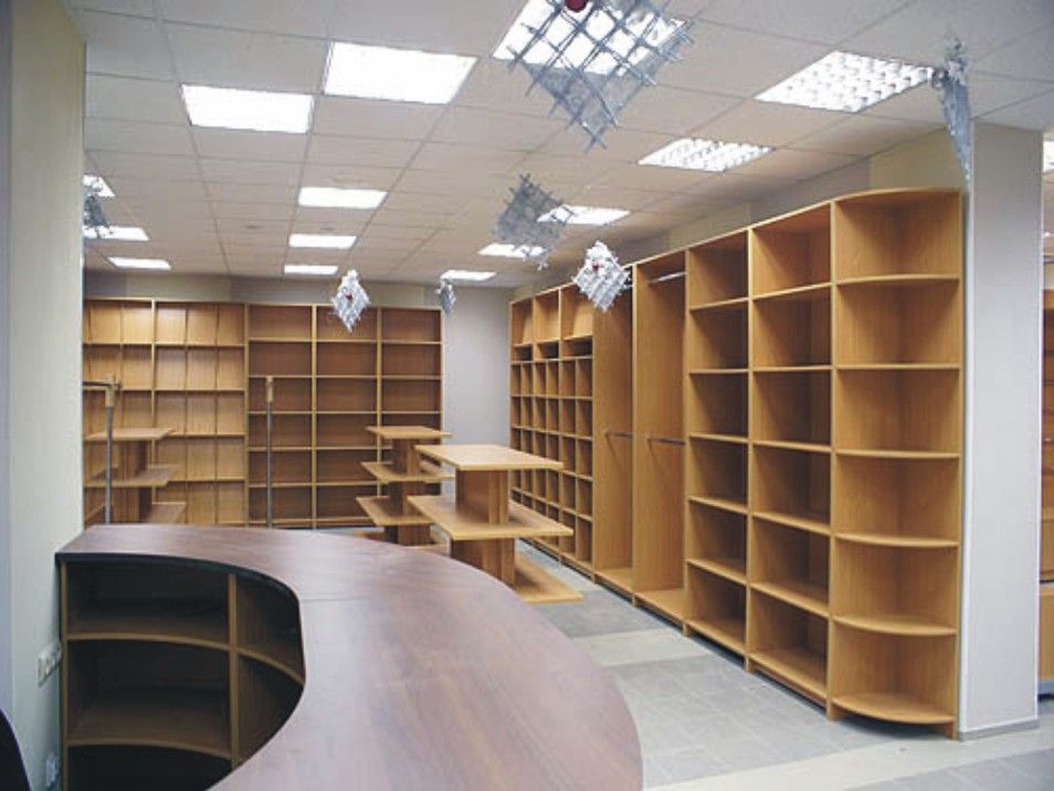 Armoires de bibliothèque directes spacieuses
