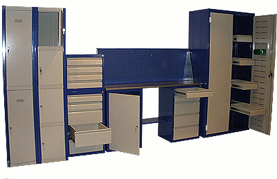 Armoires avec système de rangement pratique