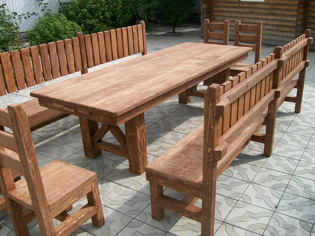 Meubles de jardin en bois