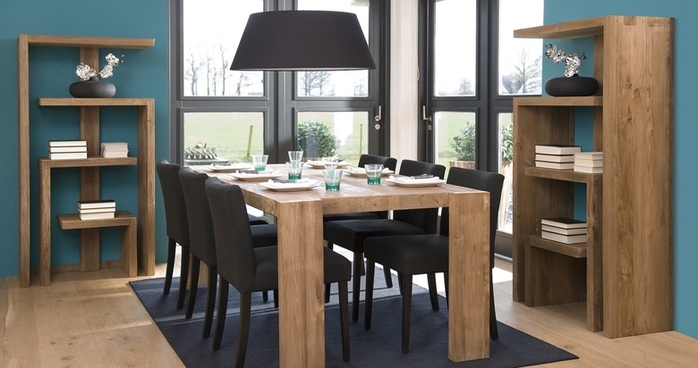 Table en bois précieux