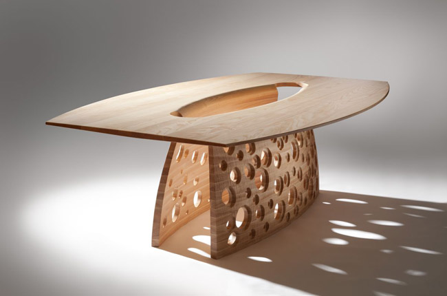 Table en contreplaqué