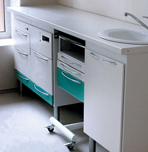 Cabinet sous la table