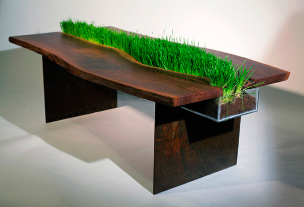 Table verte du designer