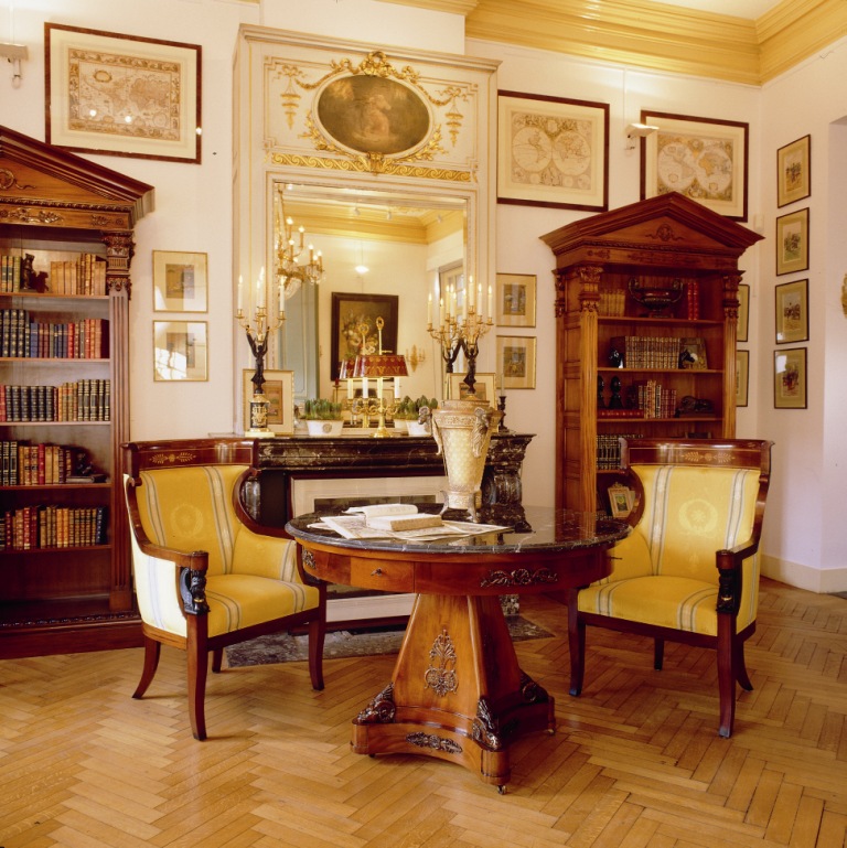 Style Empire à l'intérieur