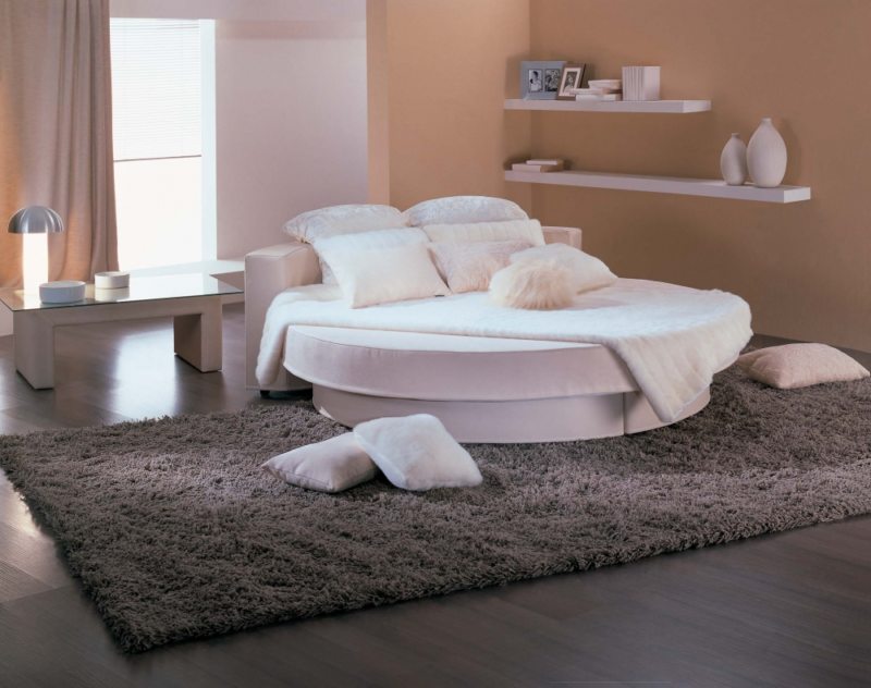 Lit de couchage blanc