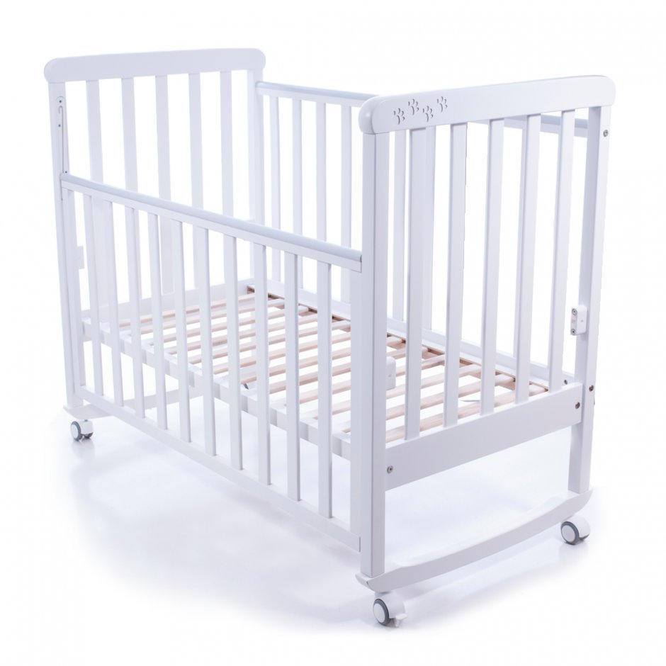 Couleur blanche d'un lit moderne pour un enfant