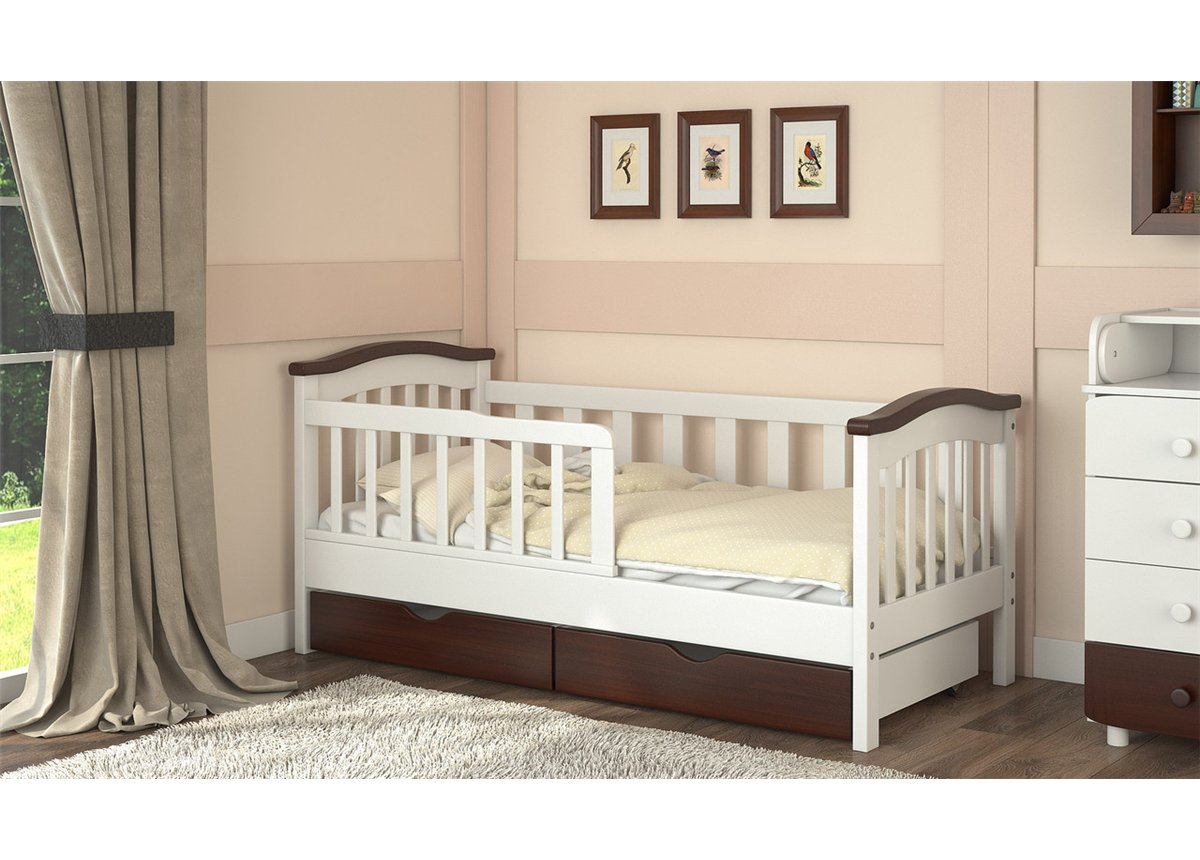 Classiques pour un lit d'enfant dans un style classique
