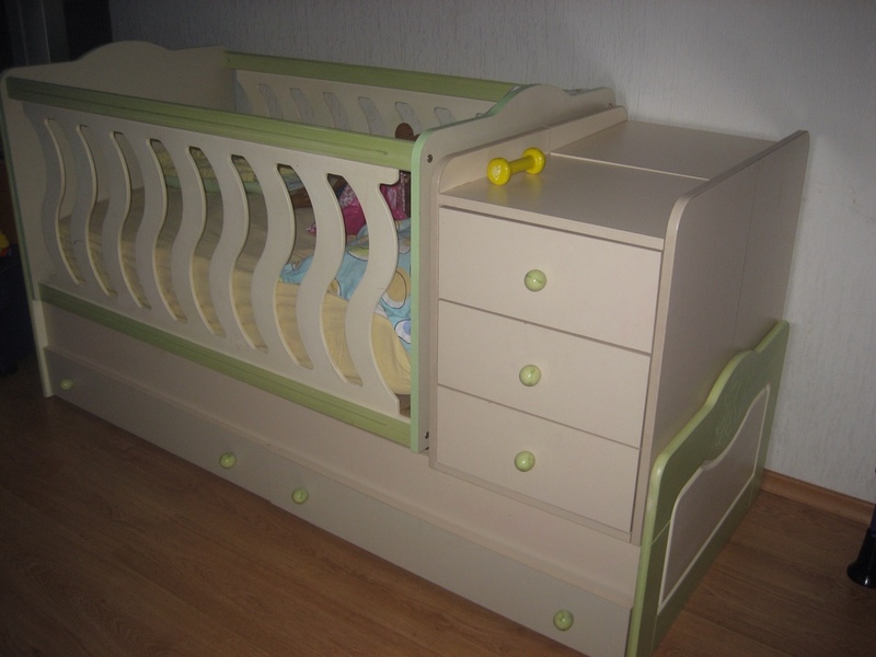 Meubles en bois pour enfant