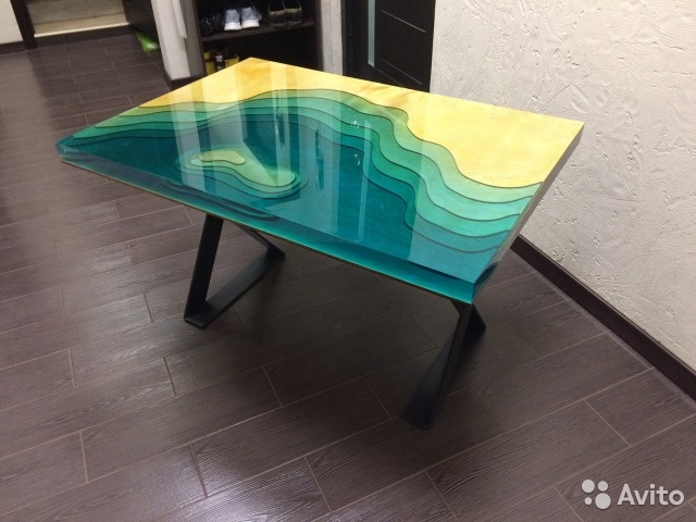 Table design époxy et bois
