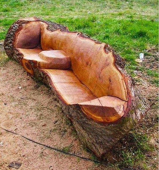 Banc exclusif sculpté dans une seule bûche tordue