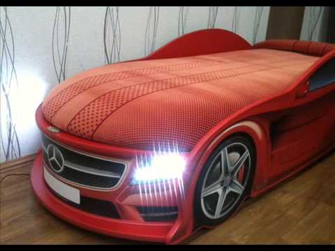 Phares au lit du bébé