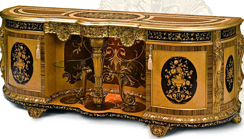 Mobilier de style Empire français