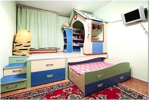Chambre enfant avec lit encastré