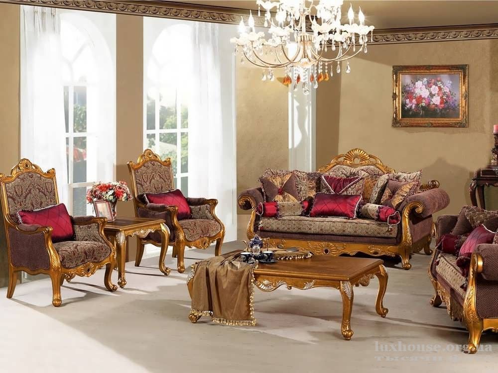 Intérieur de salon de style Empire, mobilier chic