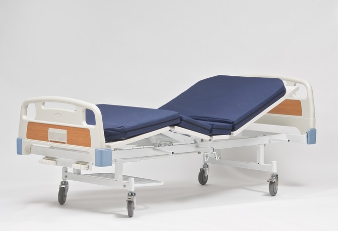 Lits médicaux sur roulettes pour chambre de patient
